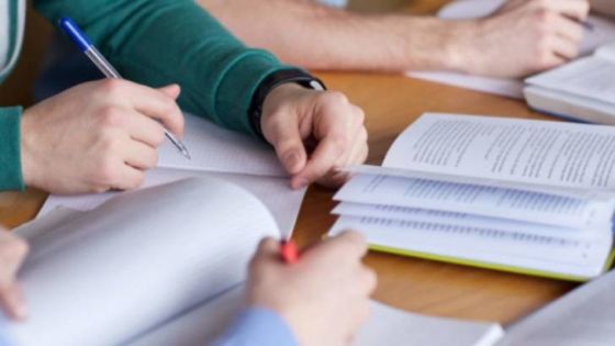 التعليم العالي: 98.742 إجمالي عدد الطلبة المتقدمين للجامعات والكليات