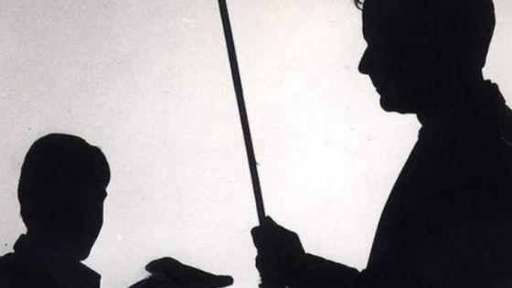 وزير التربية يعمم بمنع إيقاع العقاب البدني بأشكاله المختلفة على الطلبة