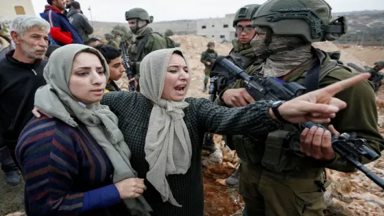 أطباء بلا حدود: الفلسطينيون يواجهون تهجيرا جماعيا قسريا في الضفة