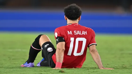 إصابة محمد صلاح تربك حسابات ليفربول في الدوري الإنجليزي