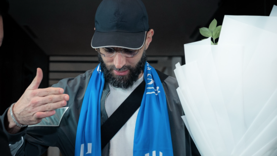 5 إشارات خطيرة.. هل أخطأ الهلال بالتعاقد مع بنزيما؟