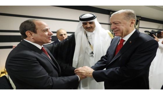 بحضور الشيخ تميم.. أردوغان يلتقي السيسي في قطر