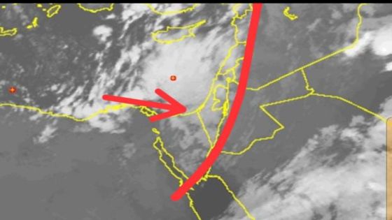 تشير صور الأقمار الصناعية المباشرة الى وصول آلغيوم الماطرة الان للمنطقة الغربية من المملكة وستبدأ بالتأثير تدريجيا ان شاء الله