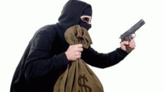 عملية سطو مسلح على احد البنوك في ماركا