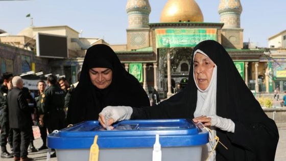 مقتل شرطيين وإصابة 5 آخرين بهجوم مسلح على صناديق اقتراع في إيران