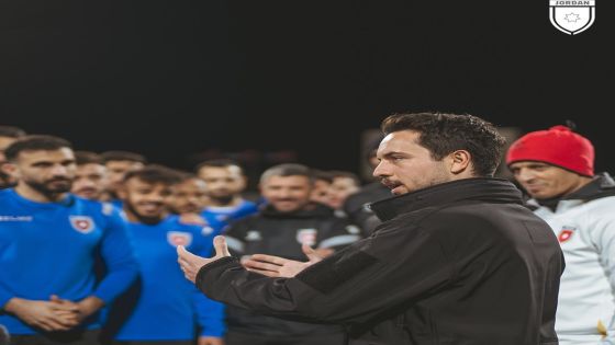 ولي العهد يساند النشامى قبل مباراتهم أمام فلسطين