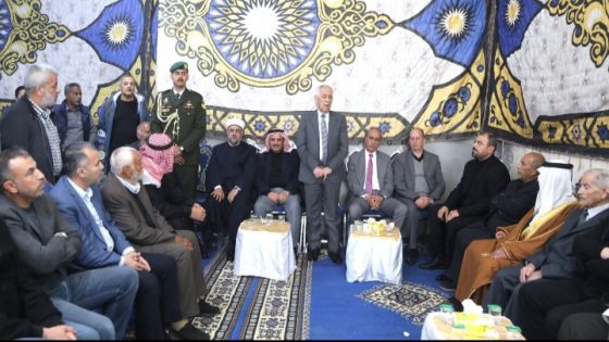 العيسوي ينقل تعازي الملك وولي العهد إلى العلاونة