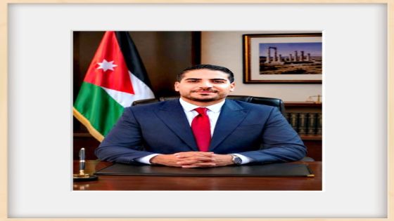 الحاج إبراهيم الفاعوري واولادة يهنئون ابنهم القاضي قيس الفاعوري بمناسبة صدور الإرادة الملكية السامية بتعيينه قاضياً لدى محكمة السلط الابتدائية