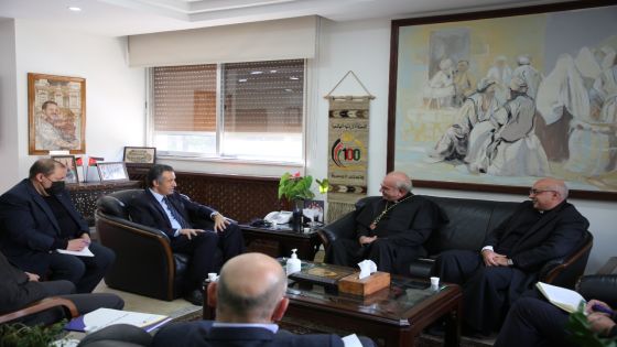 وزير السياحة يلتقي النائب البطريركي للاتين في الأردن