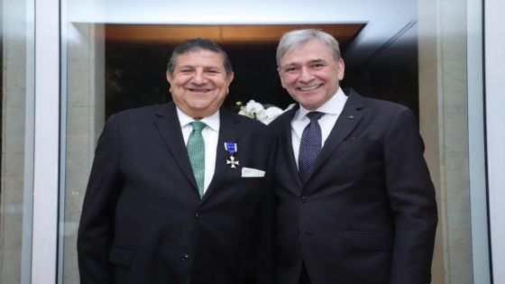 الرئيس البرازيلي يمنح جمال فريز وسام ‘ريو برانكو’