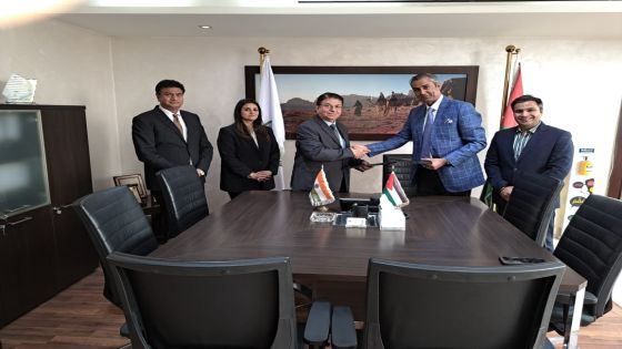 الفوسفات الأردنية توقع اتفاقيات ومذكرات تفاهم بقيمة بليون و500 مليون دولار مع عدد من الشركات الهندية