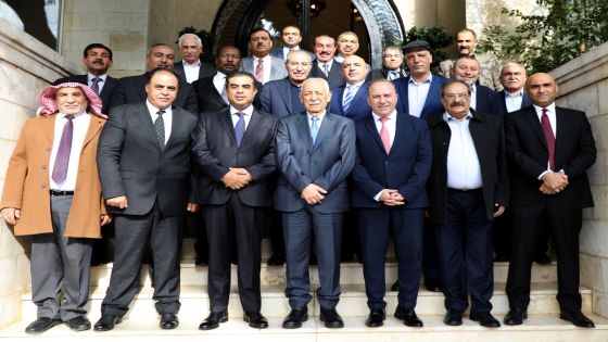 رئيس الديوان الملكي يلتقي لجنة فلسطين النيابية ورؤساء لجان تحسين خدمات المخيمات بالمملكة