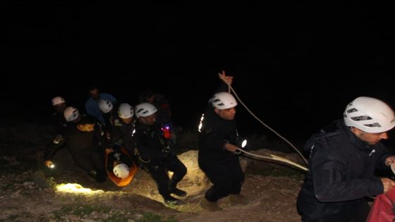 إنقاذ شخص سقط عن منحدر بعمق 150 مترا في إربد