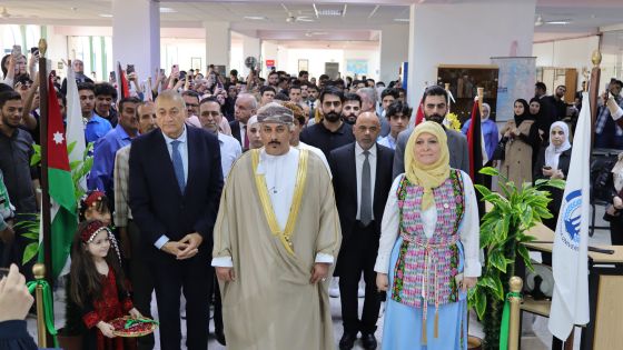 سفير سلطنة عُمان في الأردن يرعى فعاليات ملتقى المكتبة الثقافي في جامعة فيلادلفيا