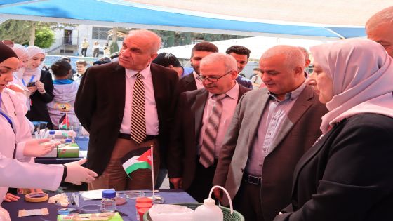 التميز والابتكار يتصدران فعاليات اليوم العلمي بكلية العلوم في جامعة فيلادلفيا
