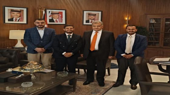 فرسان التغيير تلتقي وزير الدولة لشؤون رئاسة الوزراء عبدالله العدوان