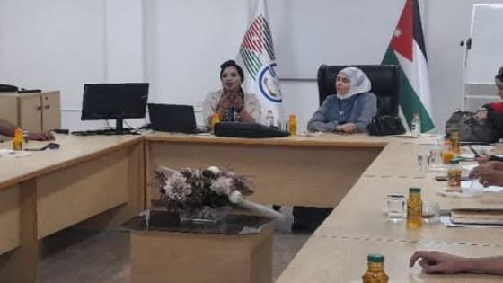 إدارة التأمين الصحي تنظم محاضرة توعوية في المؤسسة الإستهلاكية المدنية