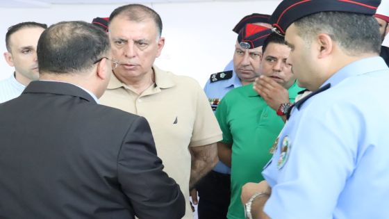 وزير الداخلية يزور مركز حدود المدورة ويلتقي أبناء القرية