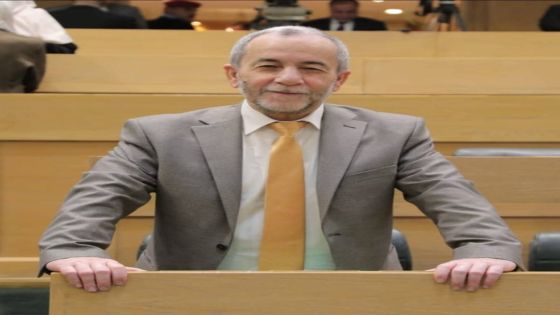 مشوقة يسأل الحكومة عن آلية منح الرواتب المرتفعة والمكافآت والحوافز لكبار موظفين الدولة
