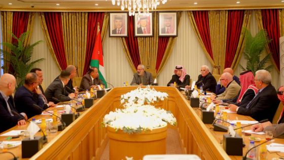 “خدمات الأعيان” تتابع واقع الشركات العاملة في قطاع التطبيقات الذكية