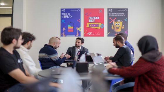 منصة زين شريكاً استراتيجياً لبرنامج “42 إربد” المتخصص في علوم الحاسوب والبرمجة