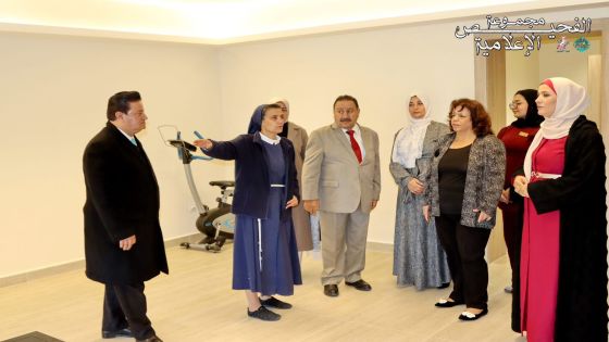 مبادرة تعليمية إنسانية لكلية التمريض في بيت العناية الإنسانية