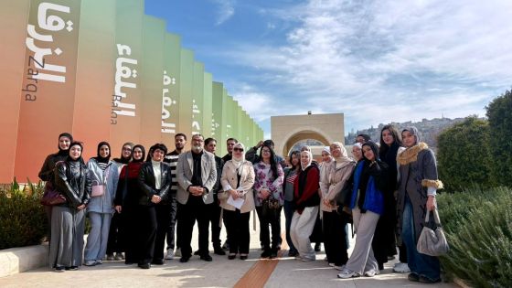 جامعة فيلادلفيا تنظم رحلة تعليمية إلى متحف الأردن لطلبة اللغة الإنجليزية التطبيقية