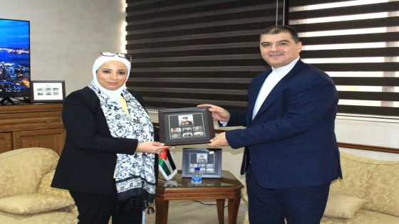 رئيس المركز الوطني للأمن السيبراني يزور البريد الأردني