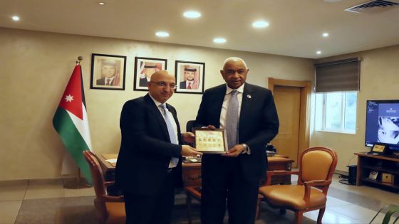 أمين عام وزارة التعليم العالي والبحث العلمي بالوكالة مساعدة يلتقي السفير السوداني في عمان