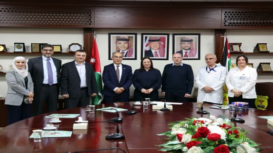وفدٌ أكاديميّ من جامعة ساوثهامبتون البريطانيّة يزور مستشفى الجامعة الأردنيّة ويبحثُ آفاقَ التعاون الطبيّ والبحثيّ