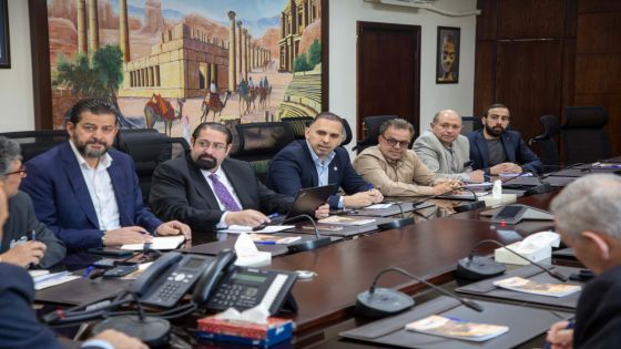 وزير السياحة يبحث مع ممثلي القطاع إطلاق باقات سياحية مدعومة لاستهداف الأسواق العربية