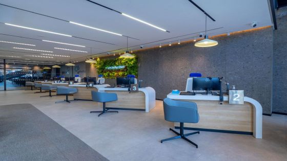 لتعزيز تجربة زبائنها عبر أحدث التقنيات .. زين تفتتح معرضها الجديد كلياً في إربد