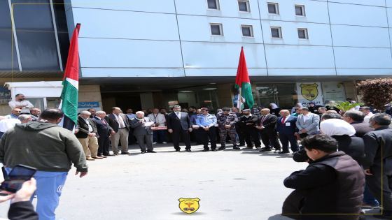 مستشفى الجامعة الأردنيّة يُحيي يوم العلم الأردنيّ وفاءً للرّاية وتجديدًا للانتماء