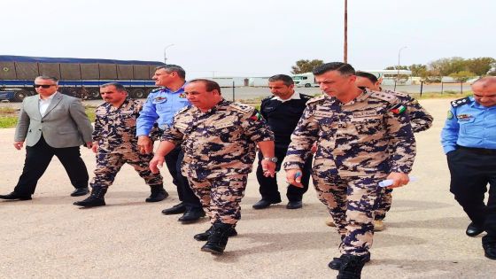 مدير عام الجمارك الأردنية يجري زيارة مفاجئة لجمرك الكرامة