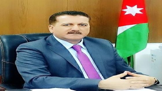 العَلَمُ رَمْزُ الوَطَنِ… الحاضِرُ فينا