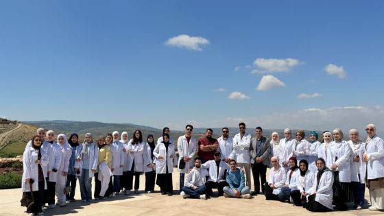 زيارة علمية لطلبة الصيدلة في فيلادلفيا إلى الحديقة النباتية الملكية