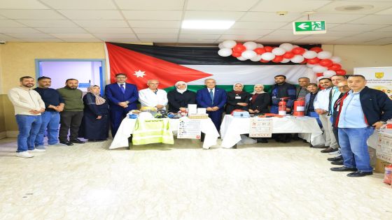 مستشفى الجامعة الأردنيّة يحتفي باليوم العالمي للسلامة والصحة المهنيّة بمبادرةٍ توعويّةٍ مُتخصّصة