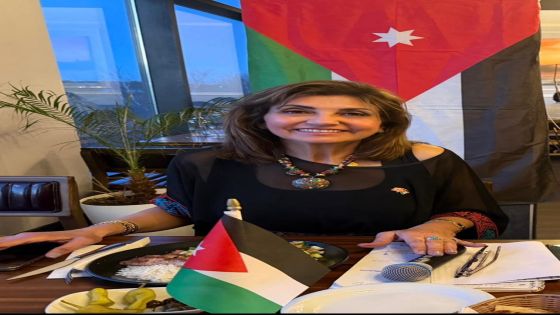 العلم الأردني يرفرف فوق مبنى بلدية هاليفاكس احتفالاً بعيد الاستقلال الثمانين