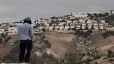 تسهيلات إسرائيلية لشراء أراض في الضفة الغربية المحتلة لتقويض حل الدولتين
