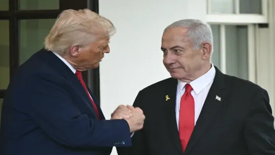 ترامب يؤجج خلافات الإسرائيليين بعد حديثه عن إنقاذ نتنياهو