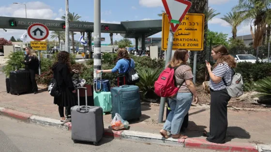 الحوثيون يستهدفون تل أبيب بصاروخ والجيش الإسرائيلي يأمر بإخلاء 3 موانئ باليمن