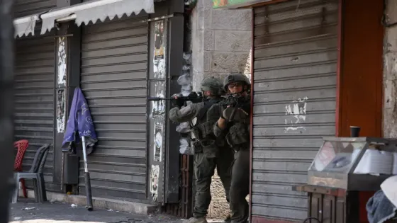 استشهاد شقيقيْن وإصابة 4 جنود للاحتلال في عملية واسعة بنابلس