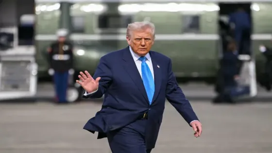 ترامب: وقف إطلاق النار صامد ولإسرائيل الحق في الرد على أي هجوم