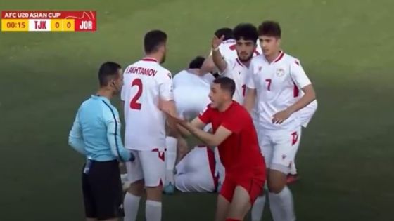 قد يدخل غينيس.. طرد لاعب أردني بعد انطلاق مباراة بـ5 ثوان فقط