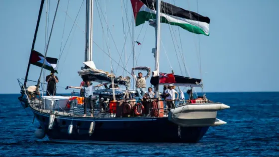 جيش الاحتلال : جاهزون لمواجهة سفينة أسطول الحرية