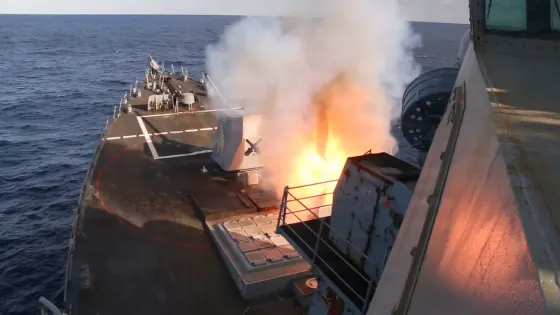 سريلانكا تنتشل جثث 87 بحارا من فرقاطة إيرانية أغرقتها الولايات المتحدة