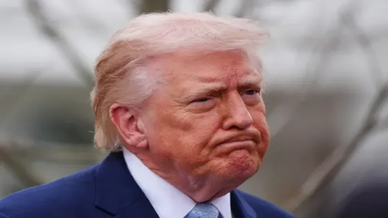 ترمب: النظام الإيراني طلب للتو وقف إطلاق النار