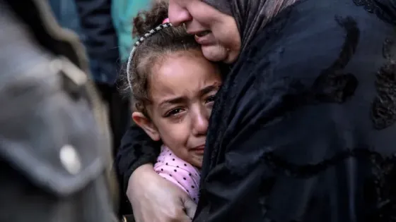 تكية أم علي تُجهّز 110 آلاف معطف وبطانية لدعم الأشقاء في غزة