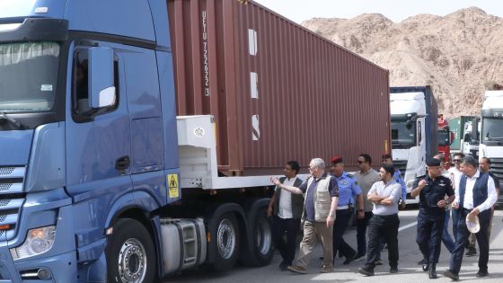 افتتاح طريق الحاويات الخلفي بعد استكمال أعمال الصيانه