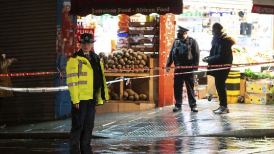 مقتل شخص وإصابة آخر في عملية طعن شمال غربي لندن